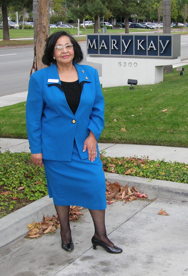 Picture of Trula in Mary Kay Directors's suit